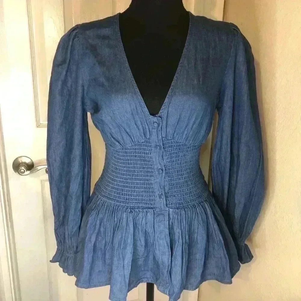 Women’s Deep V Top size Small - Picture 2 of 15